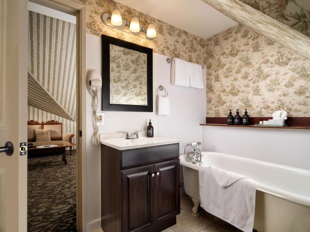 Bathroom and rooms at Pendray Inn and Teahouse Bed and Breakfast Victoria BC